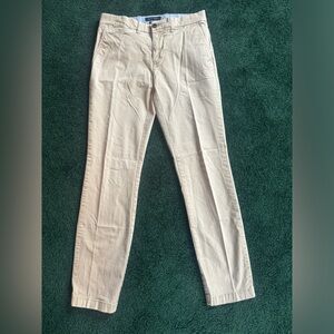 Tommy Hilfiger khaki pants. Size 30x32. Slim fit.
